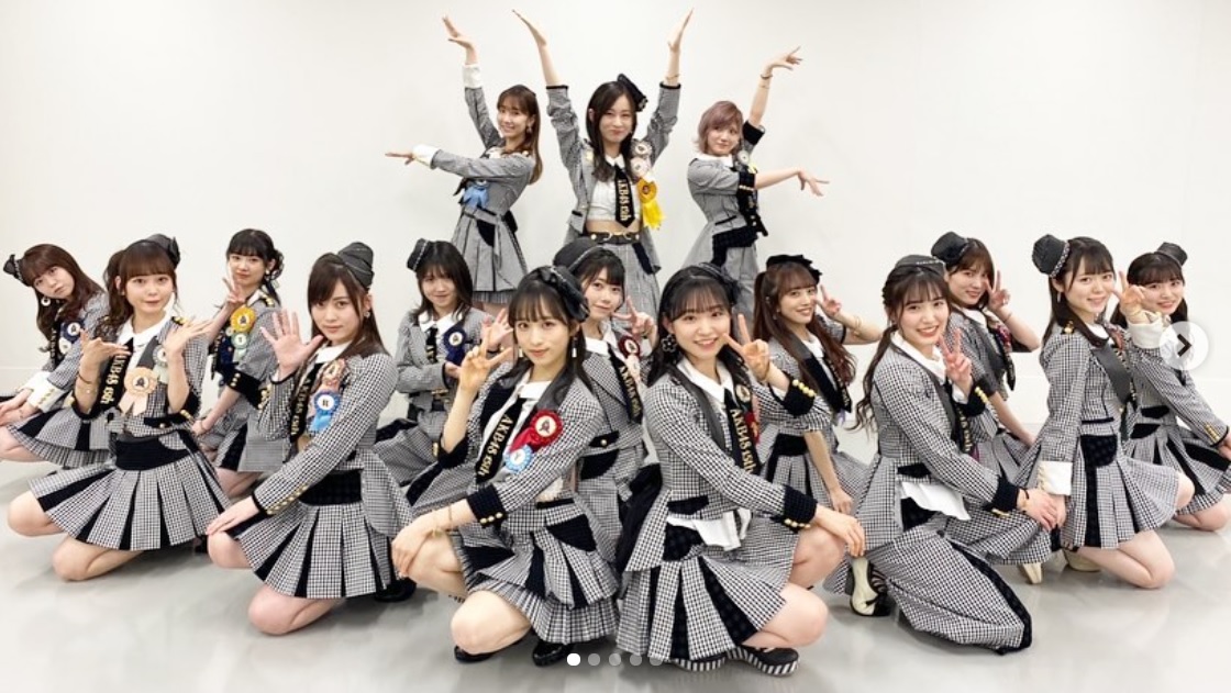 日本テレビ『Premium Music 2021』に出演したAKB48（画像は『AKB48　2021年3月24日付Instagram「日本テレビPremium Music 2021」』のスクリーンショット）