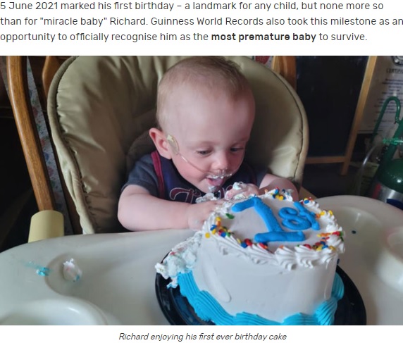 337グラムで誕生した男の子が1歳の誕生日を迎える（画像は『Guinness World Records　2021年6月11日付「World’s most premature baby, given 0％ odds of survival, celebrates first birthday」』のスクリーンショット）