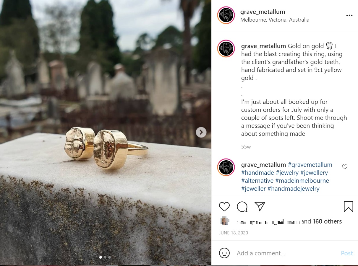 火葬した後に残る金歯を指輪に（画像は『Grave Metallum Jewellery　2020年6月18日付Instagram「Gold on gold」』のスクリーンショット）