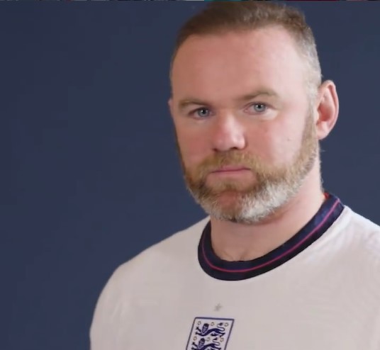 女性達とホテルにいる写真が拡散されたウェイン・ルーニー（画像は『Wayne Rooney　2021年6月8日付Instagram「Can’t wait to get that ＠england shirt back on.」』のスクリーンショット）
