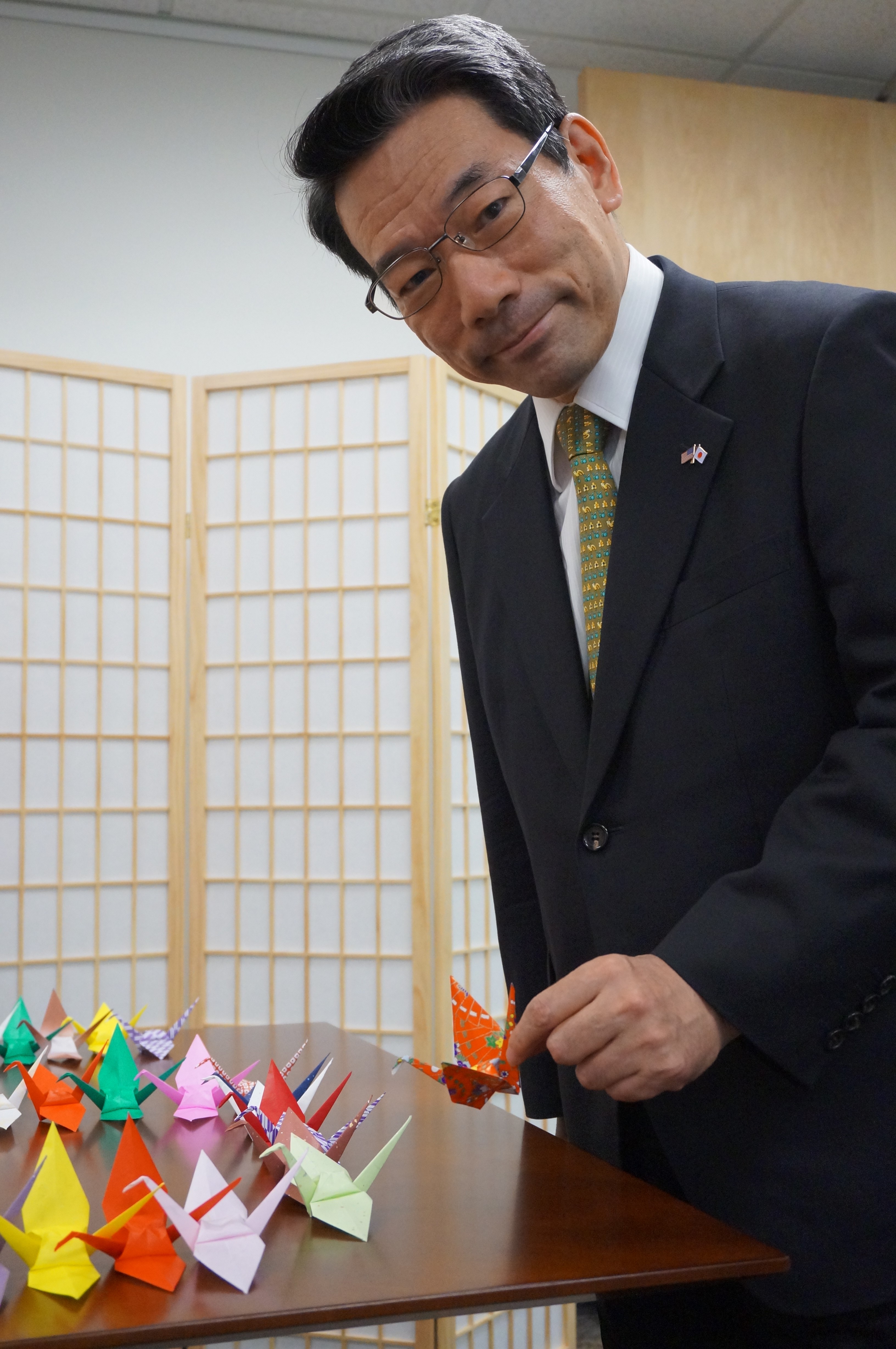 在シアトル総領事の稲垣久生氏/ Consul General Hisao Inagaki of the Consulate-General of Japan in Seattle（「写真提供：在シアトル日本国総領事館」/ Consulate-General of Japan in Seattle）