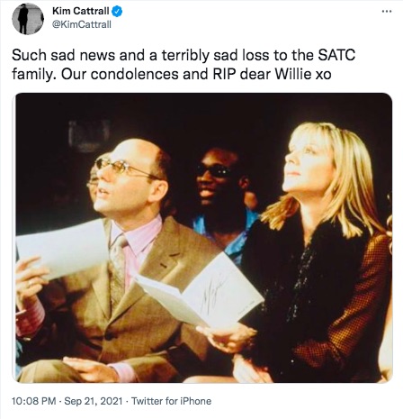 続編を降板したキム・キャトラルもウィリーを追悼（画像は『Kim Cattrall　2021年9月21日付Twitter「Such sad news and a terribly sad loss to the SATC family.」』のスクリーンショット）