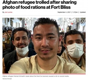 質素な食事の写真を投稿したハメド・アフマディさん（画像は『New York Post　2021年9月4日付「Afghan refugee trolled after sharing photo of food rations at Fort Bliss」』のスクリーンショット）