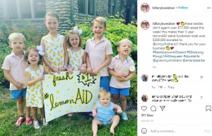 ヒラリーさんの3人の娘とアマンダさんの4人の息子たち（画像は『Hillary Kelly Weidner　2021年8月30日付Instagram「these besties did it again!」』のスクリーンショット）