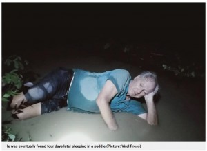 地面の上で横になっていたというフランシスクスさん（画像は『Metro　2021年9月8日付「Man pops to the pub for a pint and ends up lost in the Thai jungle for four days」（Picture: Viral Press）』のスクリーンショット）