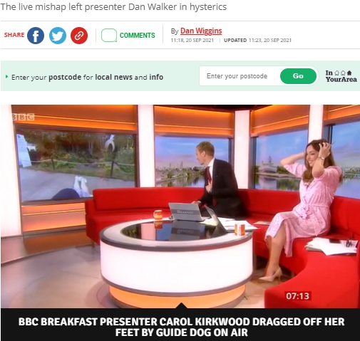 姿が見えなくなったキャロルさんにスタジオの2人は大笑い（画像は『MyLondon　2021年9月20日付「BBC Breakfast’s Carol Kirkwood dragged to floor by excited dog live on air」（Image: BBC）』のスクリーンショット）