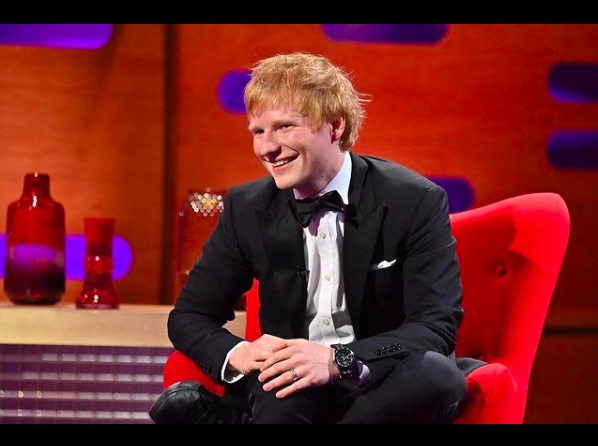 アルバムリリース直前にコロナ陽性を公表したエド・シーラン（画像は『Ed Sheeran　2021年9月24日付Instagram「Catch me on ＠thegrahamnortonshowofficial tonight for the 007 special.」』のスクリーンショット）