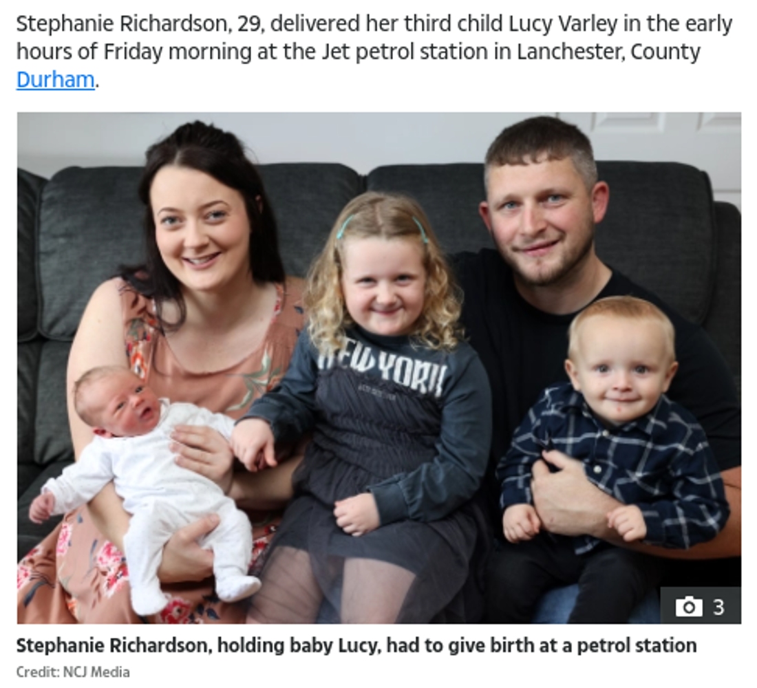 ガソリンスタンドで誕生した赤ちゃんを抱く3児の母親（画像は『The Sun　2021年10月4日付「SSURPRISE DELIVERY Mum, 29, gives birth at petrol forecourt ‘in seconds’ after rushing to hospital amid fuel chaos」（Credit: NCJ Media）』のスクリーンショット） 