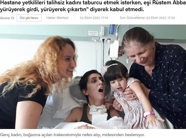 入院して4年になるサビーナさん（画像は『Yeni Şafak　2021年10月23日付「Estetik ameliyatı hayatını kararttı: İki çocuk annesi kadın yatağa bağımlı kaldı」（İHA）』のスクリーンショット）
