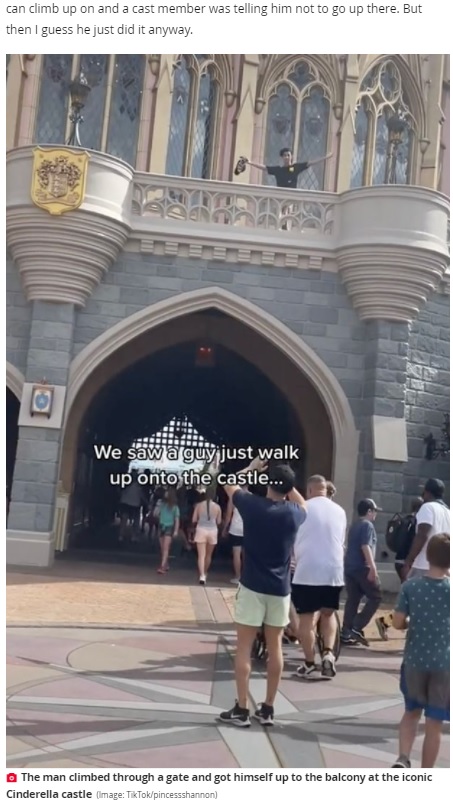 進入禁止エリアで両腕を大きく広げ、友人に撮影してもらう男性（画像は『The Daily Star　2021年9月28日付「Man thrown out of Disney World after being caught sneaking into Cinderella Castle」（Image: TikTok/pincessshannon）』のスクリーンショット）