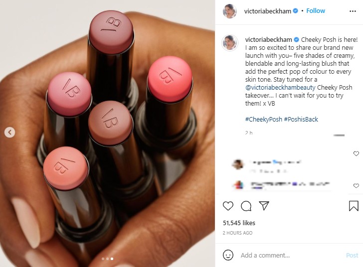 ヴィクトリアの新商品は5色のチークだった（画像は『Victoria Beckham　2021年10月8日付Instagram「Cheeky Posh is here!」』のスクリーンショット）