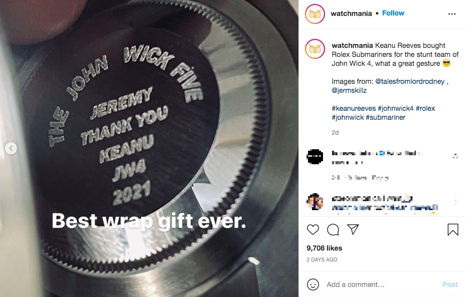 キアヌから贈られた世界でたったひとつの腕時計は、一生の宝物になるはず（画像は『WATCHMANIA　2021年10月25日付Instagram「Keanu Reeves bought Rolex Submariners for the stunt team of John Wick 4, what a great gesture」』のスクリーンショット）