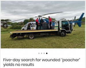 ヘリコプターでの捜索（画像は『IOL　2021年11月21日付「Five-day search for wounded ‘poacher’ yields no results」』のスクリーンショット）