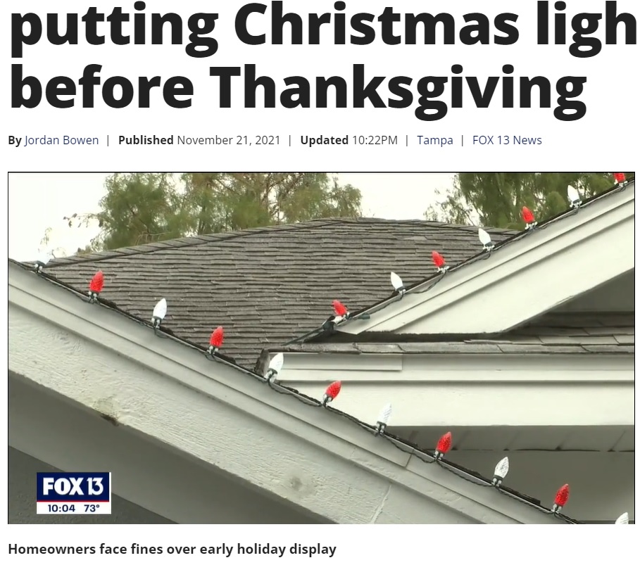 屋根の上の飾り付けは自ら取り外すことはできず（画像は『FOX 13 Tampa Bay　2021年11月21日付「‘A little too extreme’: Tampa family could face fines for putting Christmas lights up before Thanksgiving」』のスクリーンショット）