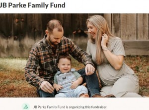 JB君を妊娠中のヘイリーさんと家族（画像は『GoFundMe　2021年12月7日付「JB Parke Family Fund」』のスクリーンショット）