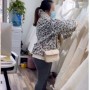 【海外発！Breaking News】ブライダルサロンでぶち切れた女性客　ウェディングドレス32着をハサミで切りまくる（中国）＜動画あり＞