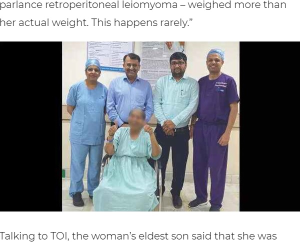 腫瘍摘出手術後の女性（画像は『Times of India　2022年2月15日付「Ahmedabad: Woman shrinks to 49kg after losing 47kg tumor」』のスクリーンショット）