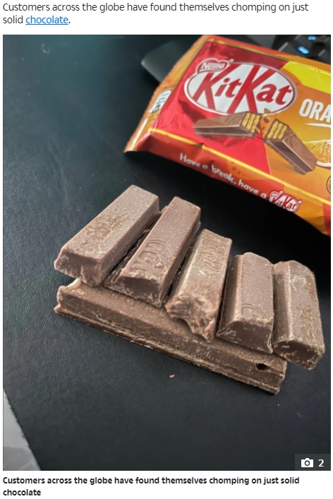 ウエハースはどこに？（画像は『The Sun　2022年3月9日付「GIVE US A BREAK! Upset KitKat fans find bars made ONLY of chocolate - with wafer missing」』のスクリーンショット）