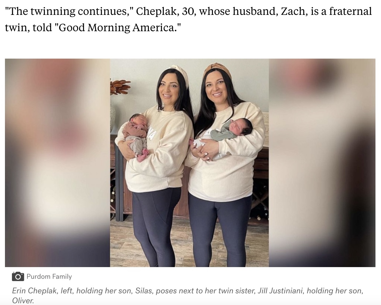 約5時間差で誕生した息子を抱く双子姉妹（画像は『ABC News　2022年5月13日付「Identical twin sisters give birth on same day, in same hospital」（Purdom Family）』のスクリーンショット）