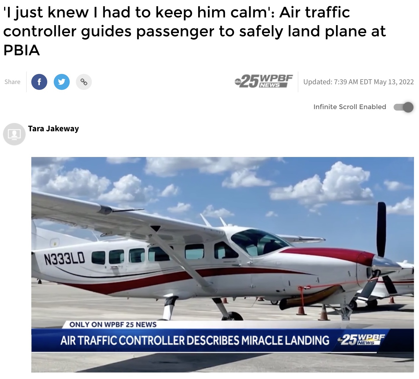 無事に着陸したセスナ機（画像は『WPBF 25 News　2022年5月17日付「‘I just knew I had to keep him calm’: Air traffic controller guides passenger to safely land plane at PBIA」』のスクリーンショット）