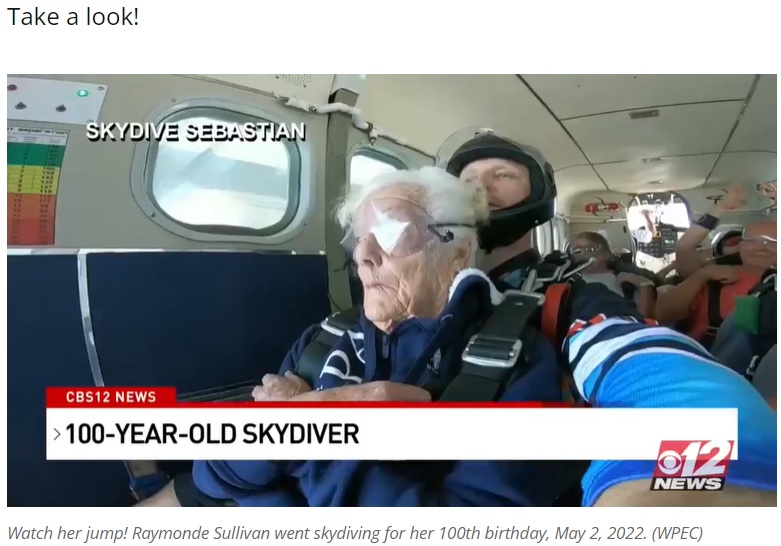 機内では緊張した様子も（画像は『WPEC CBS 12　2022年5月3日付「WATCH: Local lady celebrates turning 100 by skydiving」（WPEC）』のスクリーンショット）