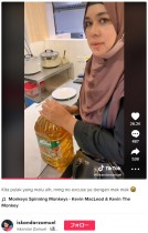 【海外発！Breaking News】「食材はあるけど油がない」フードコートで閉店を告げられた母親、油を渡して「これで作って」（マレーシア）＜動画あり＞