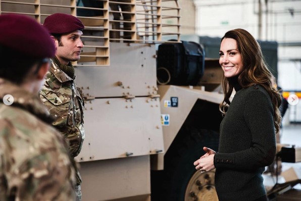 「軍隊記念日」に写真とメッセージを公開したキャサリン妃（画像は『Duke and Duchess of Cambridge　2022年6月25日付Instagram「Today on Armed Forces Day」』のスクリーンショット）