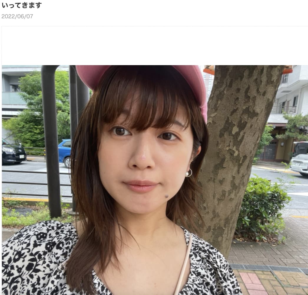 東京に不満が出てきた小林礼奈（画像は『小林礼奈　2022年6月7日付オフィシャルブログ「いってきます」』のスクリーンショット）