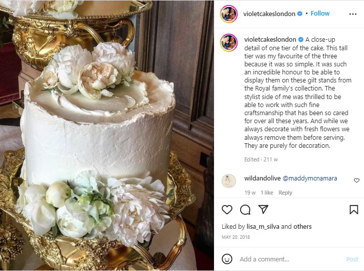 制作中だったウエディングケーキのクローズアップ（画像は『Violet Cakes By Claire Ptak　2018年5月20日付Instagram「A close-up detail of one tier of the cake.」』のスクリーンショット）