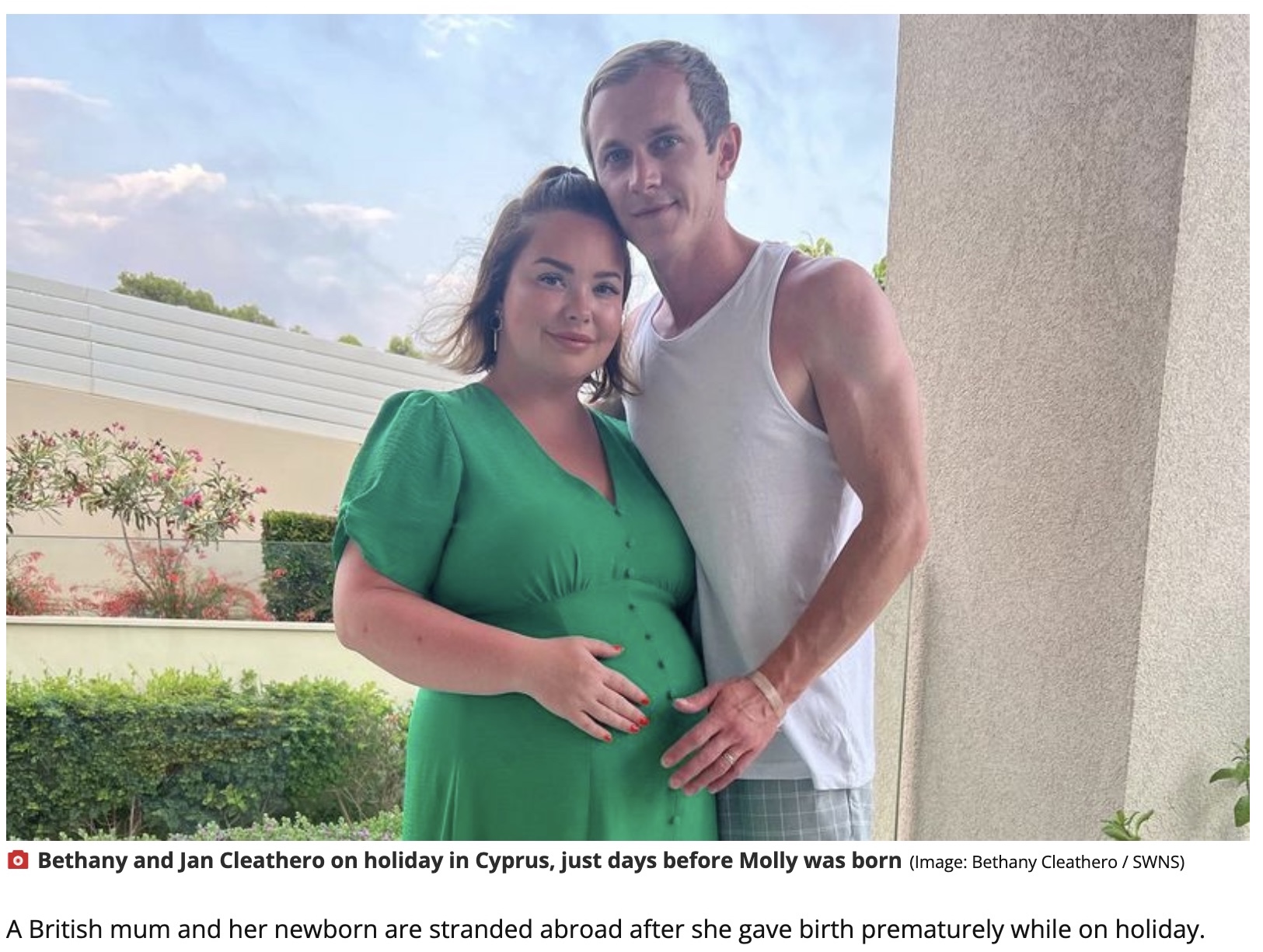 旅先のキプロスで予定日よりも16週早く出産した女性（画像は『Liverpool Echo　2022年7月18日付「Mum can’t come home after giving birth on holiday in Cyprus」（Image: Bethany Cleathero / SWNS）』のスクリーンショット）