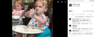 口から食べる練習をする2人（画像は『Delaney Twins　2018年7月23日付Facebook』のスクリーンショット）