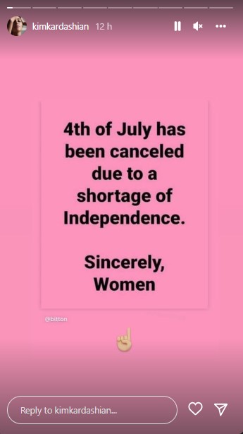 キムがシェアした「7月4日はキャンセル」と記した投稿（画像は『Kim Kardashian　2022年7月4日付Instagram』のスクリーンショット）