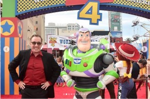 『トイ・ストーリー4』でバズの声を担当したティム・アレン（画像は『Toy Story　2019年6月12日付Instagram「Ready 4 a celebration?」』のスクリーンショット）