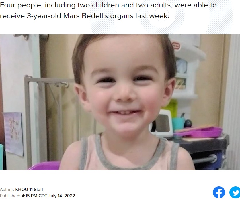 明るく活発だったマーズ君（画像は『KHOU　2022年7月18日付「‘Little superhero’ | Organ donations from drowned 3-year-old helped save lives of 2 children, 2 adults」』のスクリーンショット）