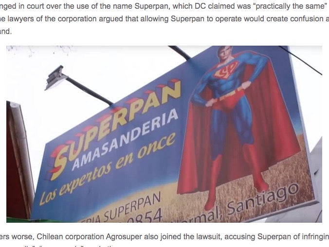 店の看板にスーパーマンに似たキャラクター（画像は『Oddity Central　2022年9月21日付「DC Comics Sues Chilean Bakery “Superpan” Over Copyright Infringement」』のスクリーンショット）
