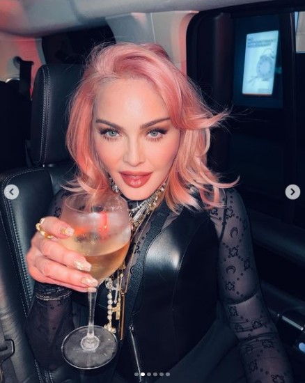 マドンナ、新たな恋人は41歳年下か（画像は『Madonna　2022年9月4日付Instagram「hot boyzzz.」』のスクリーンショット）