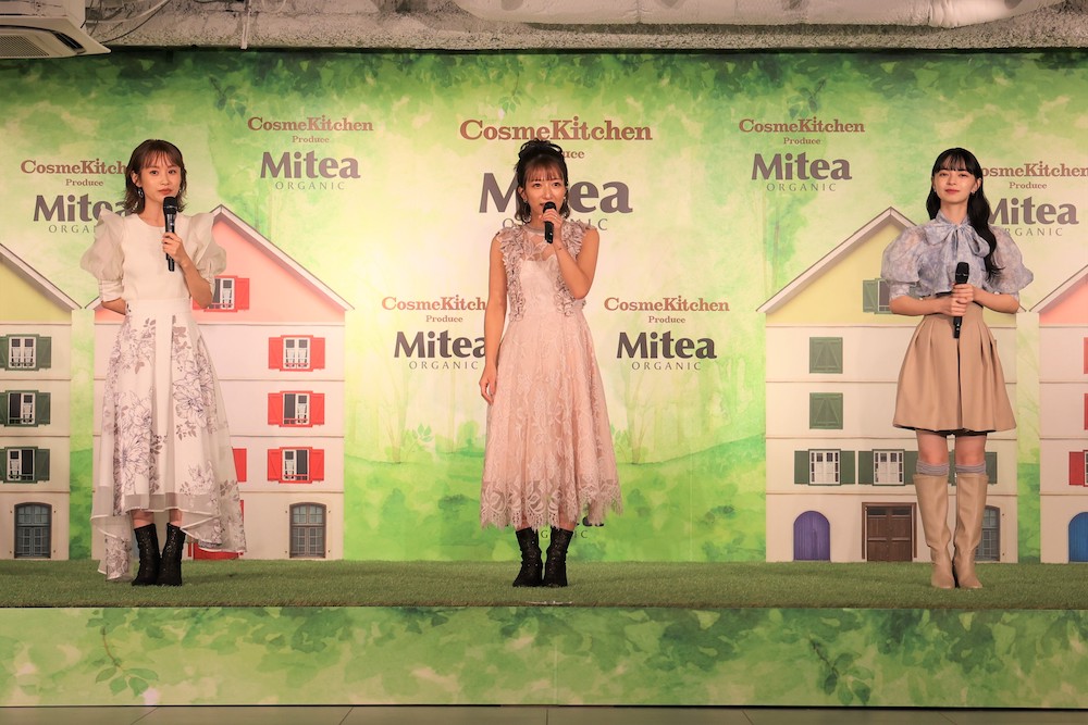「Mitea ORGANIC（ミティア オーガニック）」の新商品発表会に登場した高橋愛、辻希美、上國料萌衣