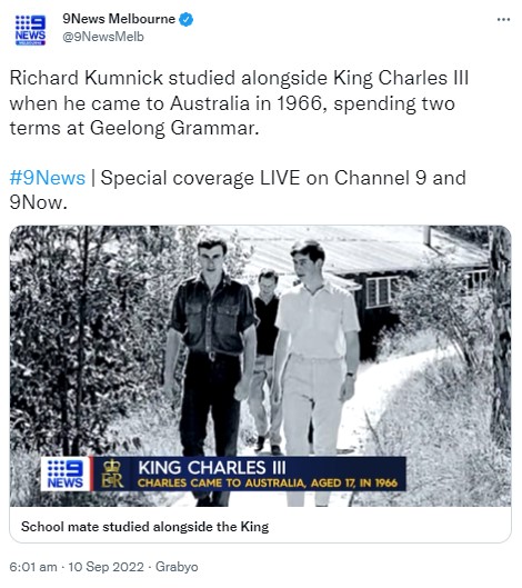 オーストラリアの名門校に留学していたチャールズ皇太子（画像は『9News Melbourne 2022年9月10日付Twitter「Richard Kumnick studied alongside King Charles III when he came to Australia in 1966, spending two terms at Geelong Grammar.」』のスクリーンショット）