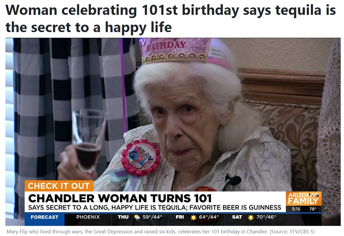 グラスにはお気に入りの「ギネスビール」が（画像は『NBC15　2022年11月3日付「Woman celebrating 101st birthday says tequila is the secret to a happy life」（Source: 3TV/CBS 5）』のスクリーンショット）