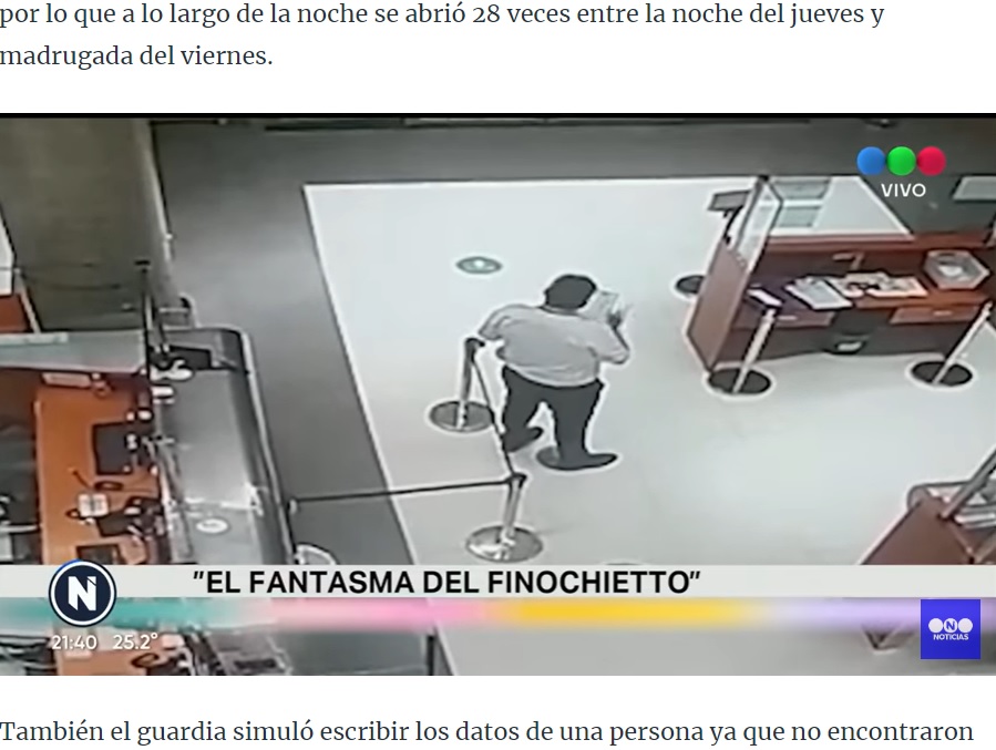 見えない患者と話をする警備員（画像は『El Universo　2022年11月16日付「La verdad detrás del supuesto fantasma en el sanatorio Finochietto en Argentina」』のスクリーンショット）