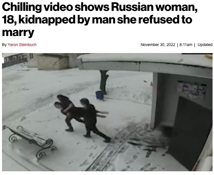 アミックらに誘拐されたベラさん（画像は『New York Post　2022年11月30日付「Chilling video shows Russian woman, 18, kidnapped by man she refused to marry」（social media /east2west）』のスクリーンショット）