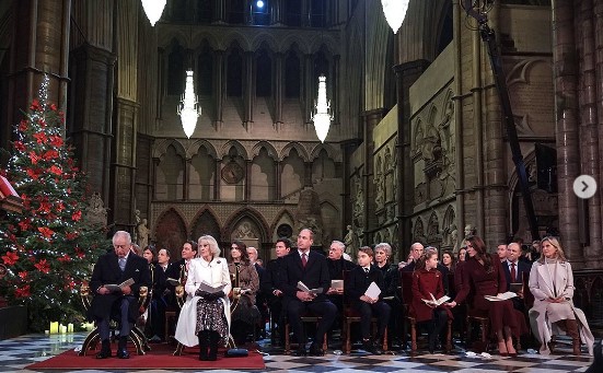 クリスマス礼拝に出席した王室メンバー（画像は『The Prince and Princess of Wales　2022年12月15日付Instagram「A joyous evening at Westminster Abbey for the ＃TogetherAtChristmas Carol Service!」』のスクリーンショット）