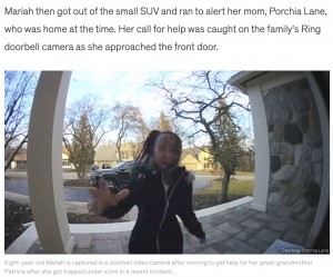 自宅にいた母親に助けを求めるマライアちゃん（画像は『Good Morning America　2023年1月23日付「8-year-old helps save great-grandmother who got trapped under car」（Courtesy Porchia Lane）』のスクリーンショット）