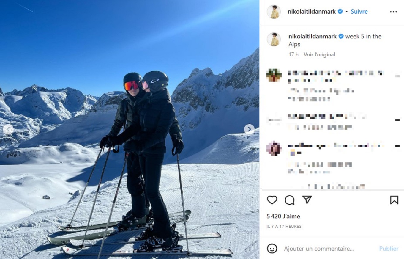 彼女とアルプスでスキーを満喫するモンペザ伯爵ニコライ閣下（画像は『Count Nikolai of Monpezat　2023年2月3日付Instagram「week 5 in the Alps」』のスクリーンショット）