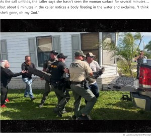 捕獲された体長3メートル超のワニ（画像は『TMZ　2023年2月22日付「TERRIFYING VIDEO, 911 AUDIO RELEASED... ‘An Alligator Has A Woman!!!’」（St. Lucie County Sheriff’s Dept）』のスクリーンショット）