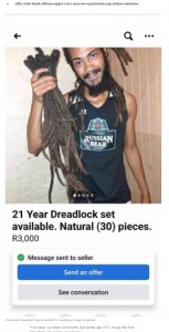 30本の束になったドレッドヘアを約2万1600円で販売したルウェリン・アメリカさん。現在伸ばしている髪は売るつもりがないとのことだ（画像は『IOL News　2023年3月22日付「Cape Town artist selling his dreadlocks to fund music career」（Image: Facebook）』のスクリーンショット）