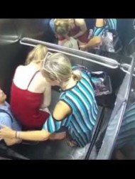 【海外発！Breaking News】「産まれそうなの！」叫んだ直後、エレベーターの中で命が誕生　その瞬間をカメラが捉える（ブラジル）＜動画あり＞