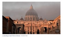 【海外発！Breaking News】裸の男、サン・ピエトロ大聖堂の神聖な祭壇上で抗議活動（バチカン）