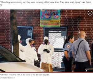 事件が起きたブロンクス郡の保育所「ディヴィーノ・ニーノ・デイケア（Divino Nino Day Care）」。通報を受け、現場には救急車やパトカーが次々にやってきたという（画像は『New York Post　2023年9月16日付「Cops find ‘kilo press’ used by drug dealers at tragic NYC day care」（Christopher Sadowski）』のスクリーンショット）