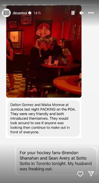 バーのテーブル席で情熱的なキスをするマイカとダルトンさん。周囲には女性客がいるが、まったく気にしてない様子だ（画像は『curators of pop culture　2023年10月8日付Instagram』のスクリーンショット）
